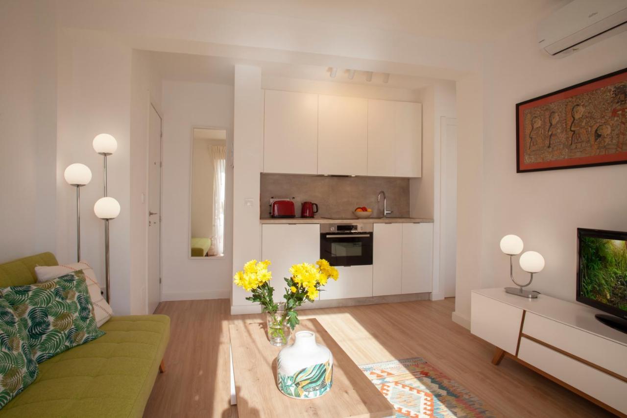 Lovely Beachfront Apartment In Calahonda Sitio de Calahonda Exterior foto